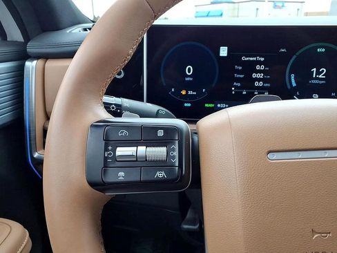 Used 2024 Hyundai Santa Fe Limited image 29