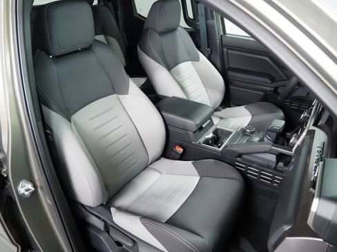 Used 2025 Toyota Tacoma TRD Sport image 2