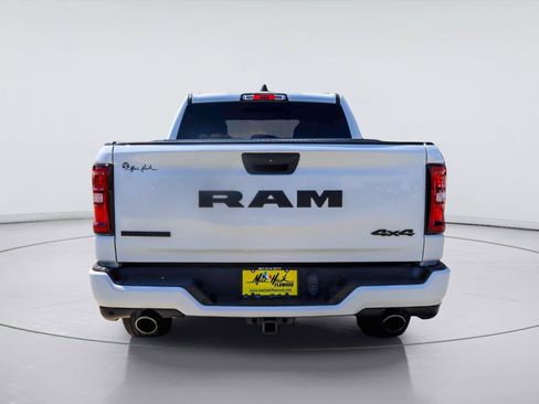 Used 2025 RAM 1500 Big Horn AWD/4WD image 6