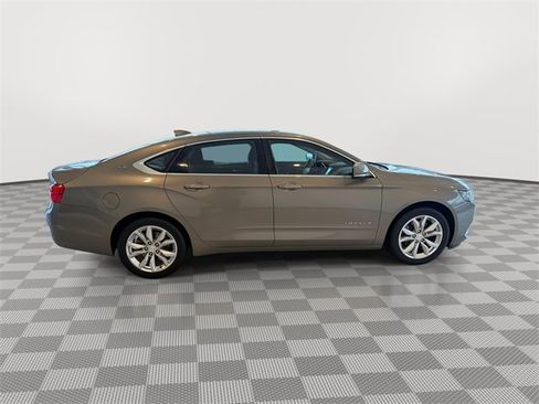 Used 2018 Chevrolet Impala LT image 12