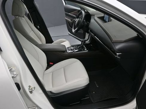 Certified 2024 MAZDA CX-30 AWD 2.5 S w/ Premium Package image 13