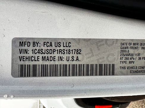 Used 2024 Jeep Wagoneer L Series III w/ Flexible Seating Group image 29