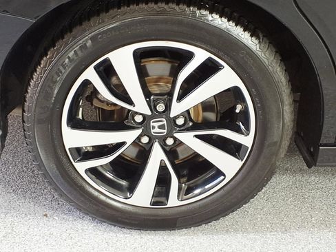 Used 2019 Honda Odyssey Elite image 4