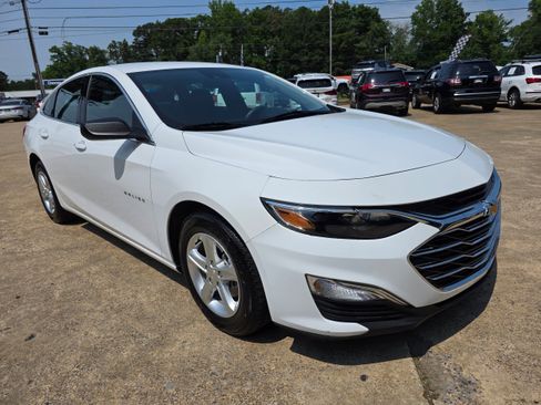Used 2023 Chevrolet Malibu LS FWD image 3