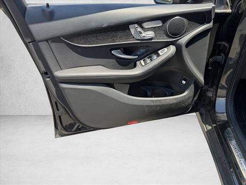 Certified 2022 Mercedes-Benz GLC 300 4MATIC image 12