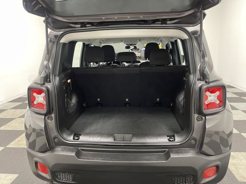 Used 2018 Jeep Renegade Sport w/ Power & Air Group image 18