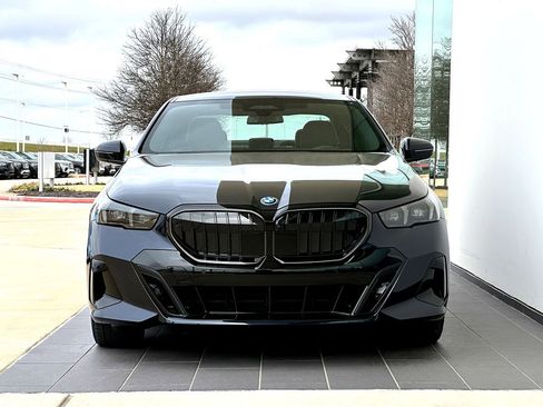 New 2026 BMW 550e xDrive w/ Executive Package image 5