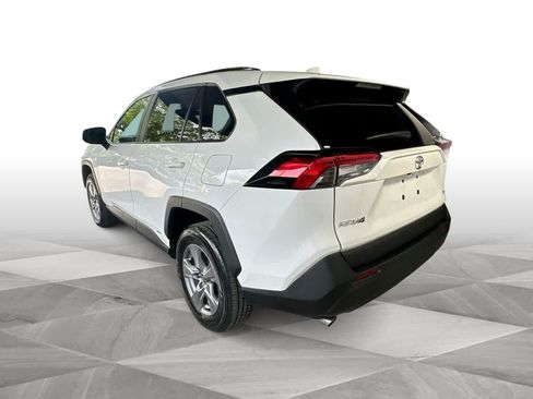 Used 2025 Toyota RAV4 LE AWD/4WD image 6