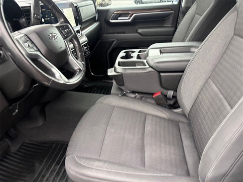 Used 2022 Chevrolet Silverado 1500 RST image 10