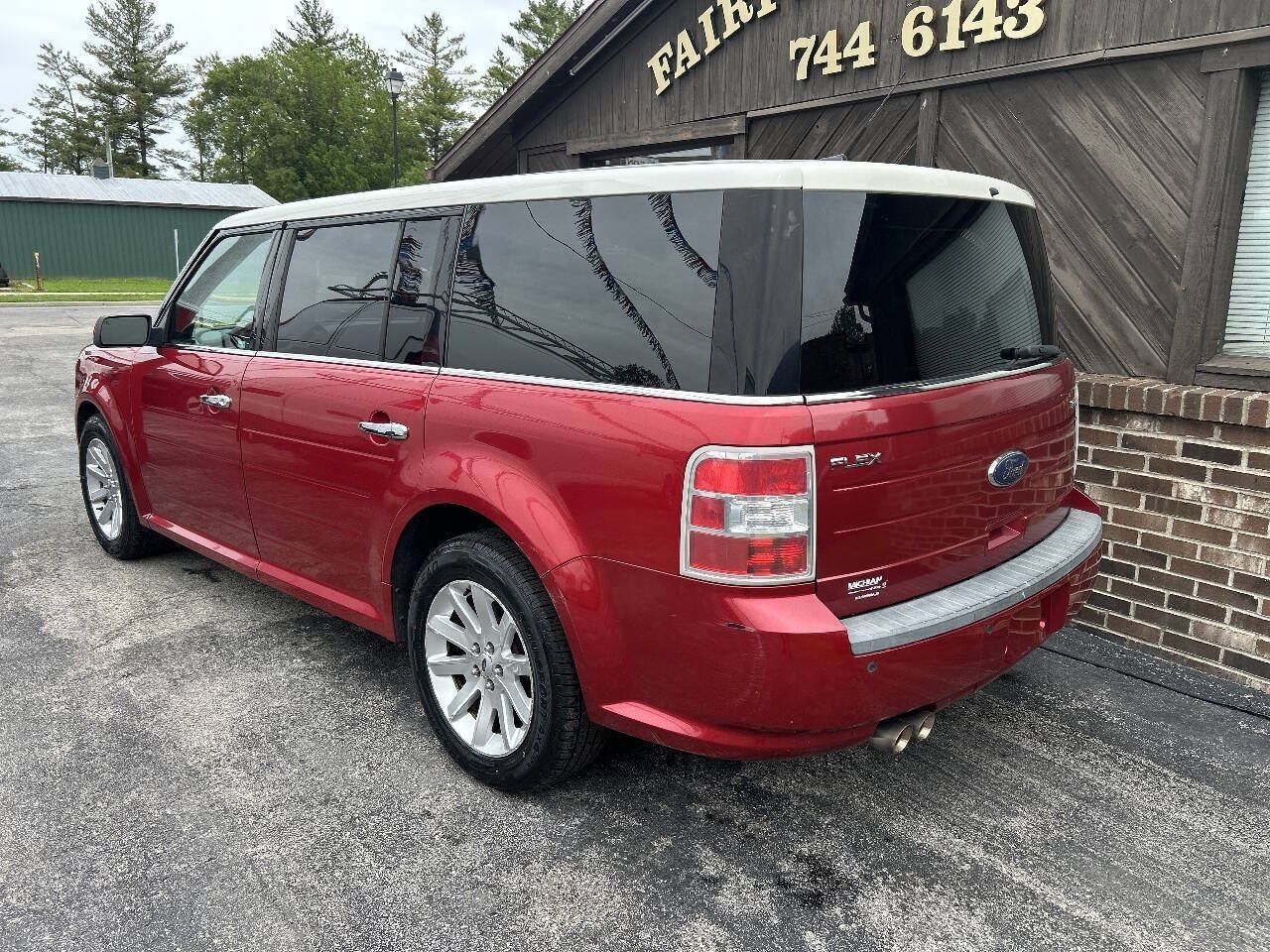 Used 2010 Ford Flex SEL FWD image 2
