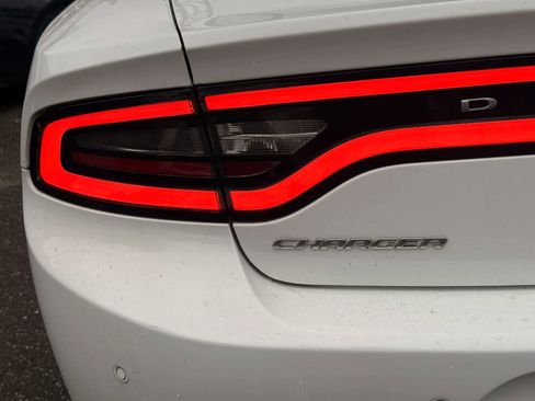 Used 2016 Dodge Charger SE w/ Popular Equipment Group RWD image 34