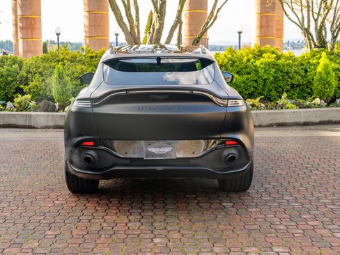 Used 2022 Aston Martin DBX image 51