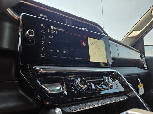 New 2026 GMC Sierra 1500 Denali AWD/4WD image 18