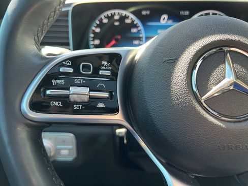 Certified 2023 Mercedes-Benz GLS 450 4MATIC image 19
