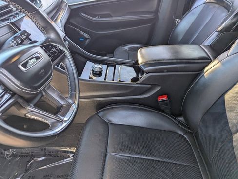 Used 2022 Jeep Grand Cherokee L Overland image 17