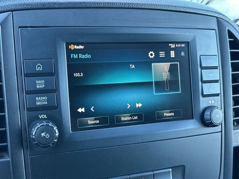 Used 2022 Mercedes-Benz Metris Cargo image 20