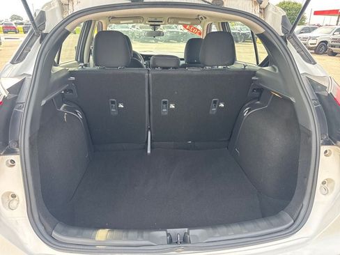 Used 2024 Nissan Kicks SV FWD image 6