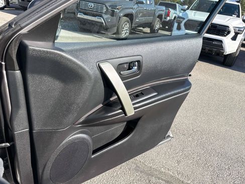Used 2012 Nissan Rogue SL AWD/4WD image 19