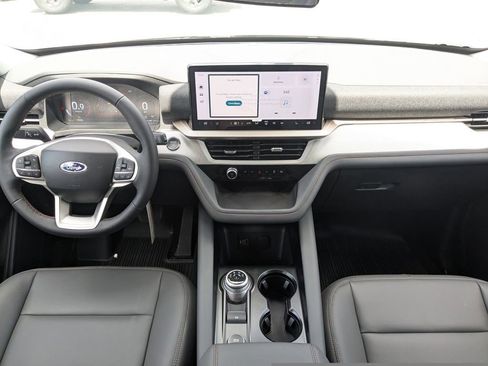 New 2026 Ford Explorer Active w/ Active Comfort Package RWD image 17