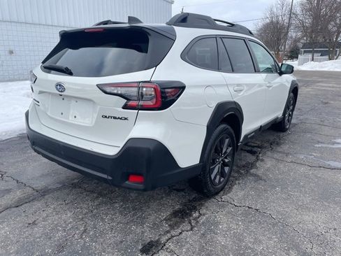 Used 2025 Subaru Outback Onyx Edition image 14