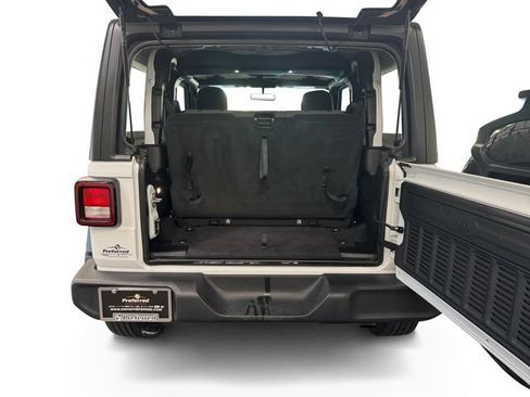 Used 2025 Jeep Wrangler Sport AWD/4WD image 15