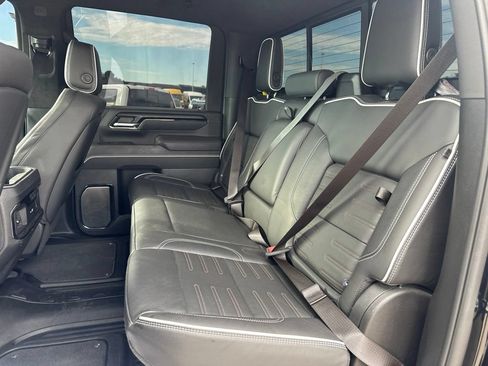 Used 2024 GMC Sierra 2500 AT4X AWD/4WD image 7