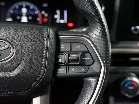 Used 2025 Toyota 4Runner SR5 image 14