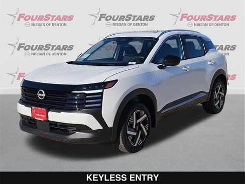 New 2026 Nissan Kicks SV image 9