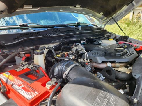 Used 2017 RAM 2500 Laramie AWD/4WD image 46