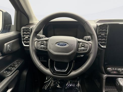 Used 2024 Ford Ranger XLT image 12