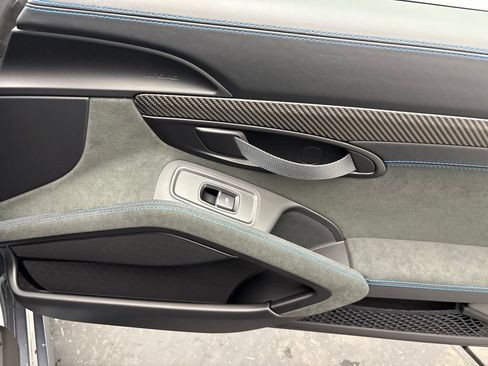 Certified 2025 Porsche 718 Boxster Spyder RS RWD image 19