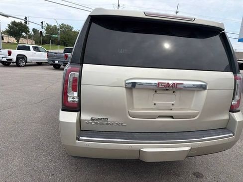 Used 2015 GMC Yukon XL Denali w/ Premium Package AWD/4WD image 20