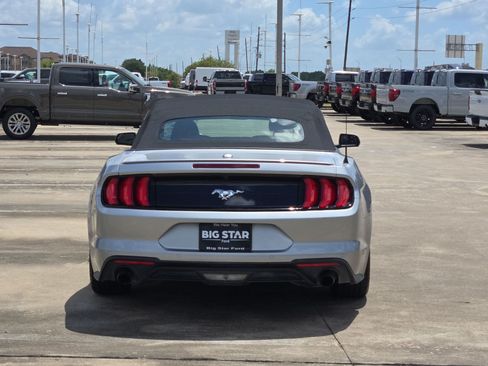 Used 2020 Ford Mustang Premium RWD image 6