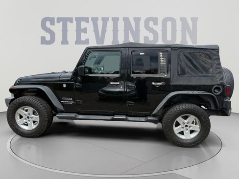 Used 2016 Jeep Wrangler Unlimited Sport w/ Quick Order Package 24S AWD/4WD image 2
