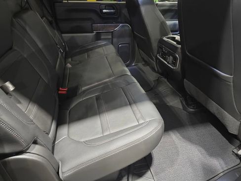 Used 2023 GMC Sierra 2500 Denali w/ Denali Ultimate Package image 11