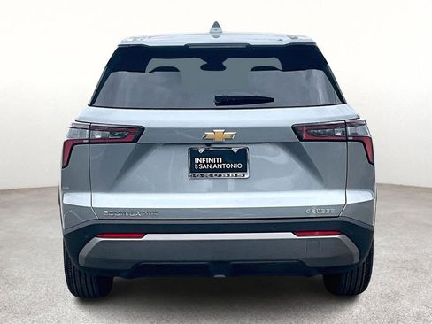 Used 2025 Chevrolet Equinox LT image 6