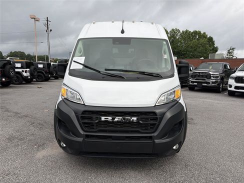 Used 2025 RAM ProMaster 2500 w/ Convenience Group FWD image 3