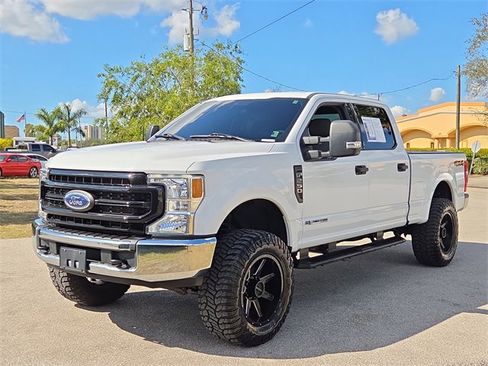 Used 2021 Ford F250 XLT image 2