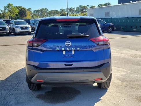 Used 2023 Nissan Rogue S image 4