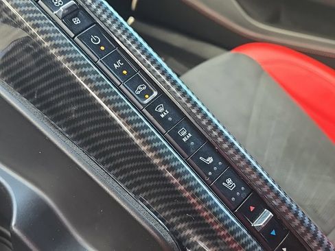 Used 2021 Chevrolet Corvette Stingray Premium Cpe w/ Z51 Performance Package RWD image 24