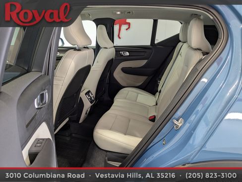 Certified 2024 Volvo XC40 B5 Plus image 15