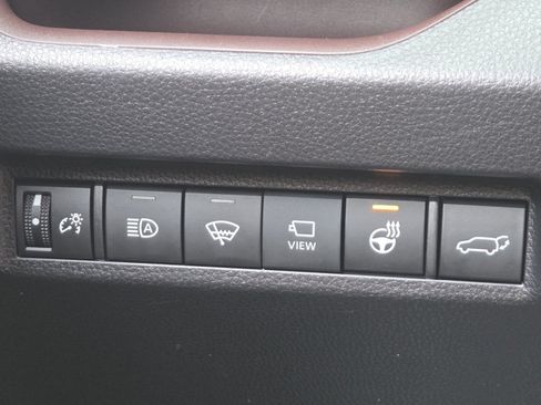Used 2021 Toyota RAV4 Limited AWD/4WD image 34