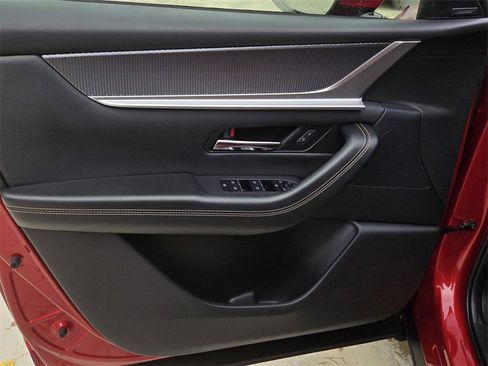 Certified 2025 MAZDA CX-90 3.3 Turbo w/ Premium Plus Pkg image 10