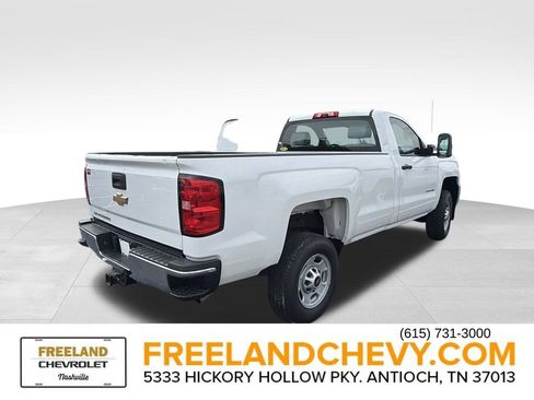 Used 2015 Chevrolet Silverado 2500 W/T RWD image 2