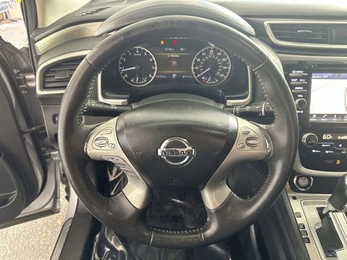 Used 2017 Nissan Murano SV image 18