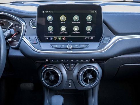 Used 2023 Chevrolet Blazer LT image 23