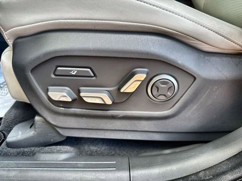 Used 2025 Hyundai Santa Fe Calligraphy image 21