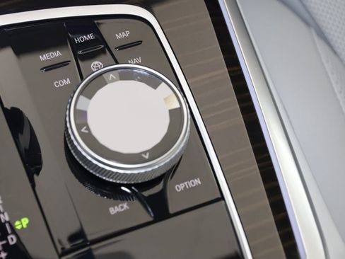 Used 2023 BMW X5 sDrive40i w/ M Sport Package image 30