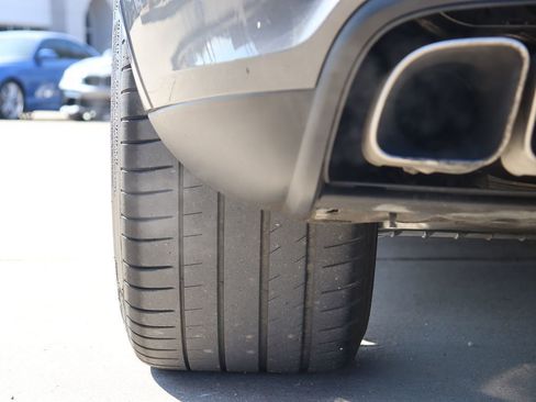 Used 2020 Porsche Cayenne Turbo image 72