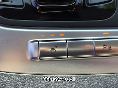 Used 2026 Kia Carnival EX FWD image 26
